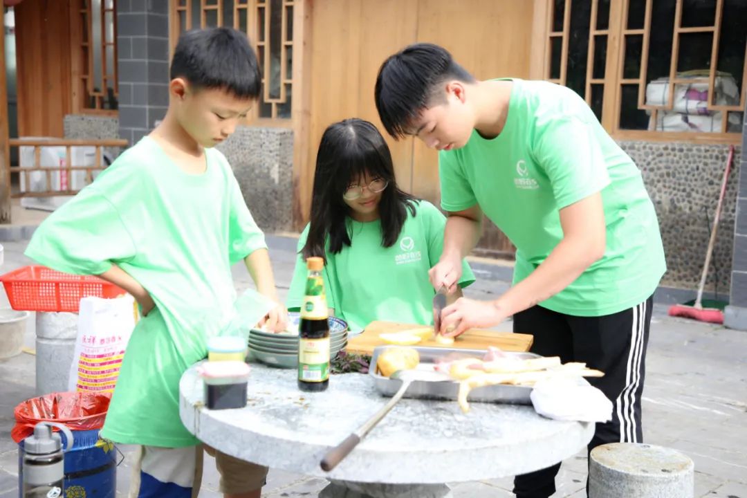 活著，就是要完成人生覺(jué)醒的過(guò)程！