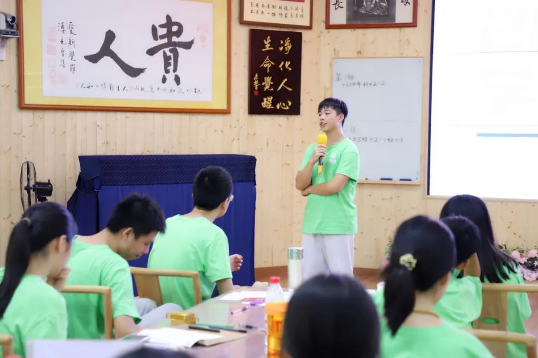 活著，就是要完成人生覺(jué)醒的過(guò)程！