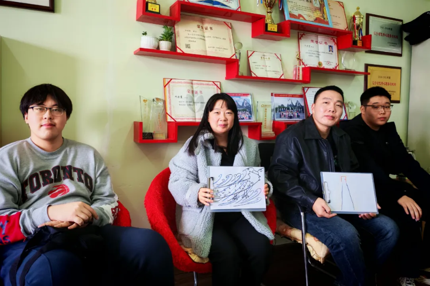 星空為引 畫筆為舟——遼寧省爸媽在線心理咨詢中心沙龍紀實