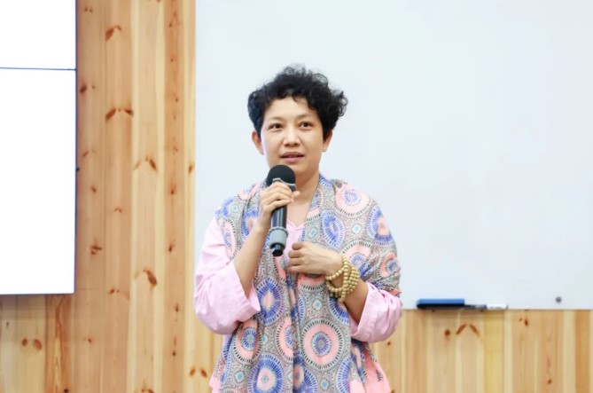 睡得好，皮膚亮，關節不痛了！一位50歲女士的16天奇妙之旅